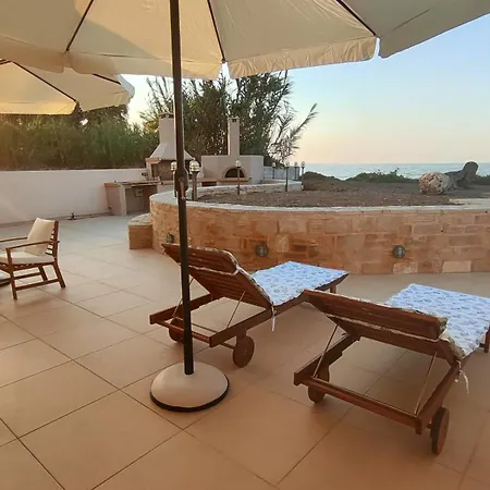 Sea And Sun Beachfront Holidy Pigianos Kampos (Crete)