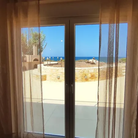 Apartament Sea And Sun Beachfront Holidy