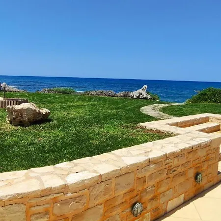 Sea And Sun Beachfront Holidy Pigianos Kampos (Crete)