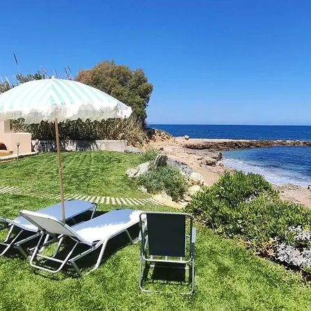 Sea And Sun Beachfront Holidy Apartament Pigianos Kampos (Crete)