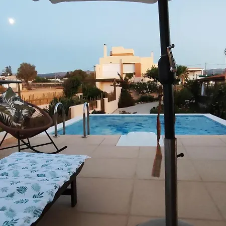 Sea And Sun Beachfront Holidy Apartament